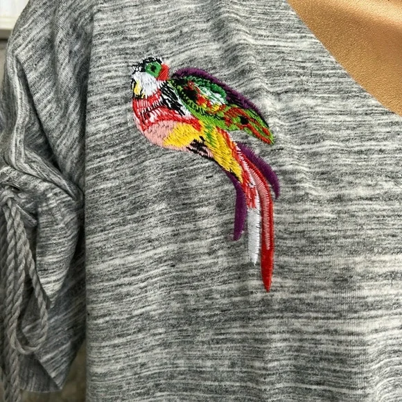 Embroidered V-Neck Top - Picture 3 of 9